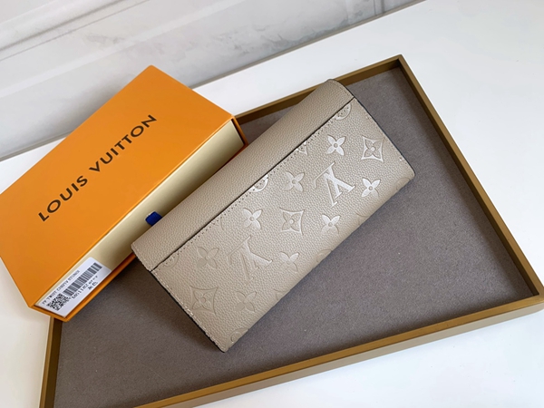 LVコピーウォレット背面デザイン